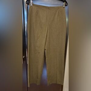 Coldwater Creek Classic Fit pants 
size 4p 4 petite